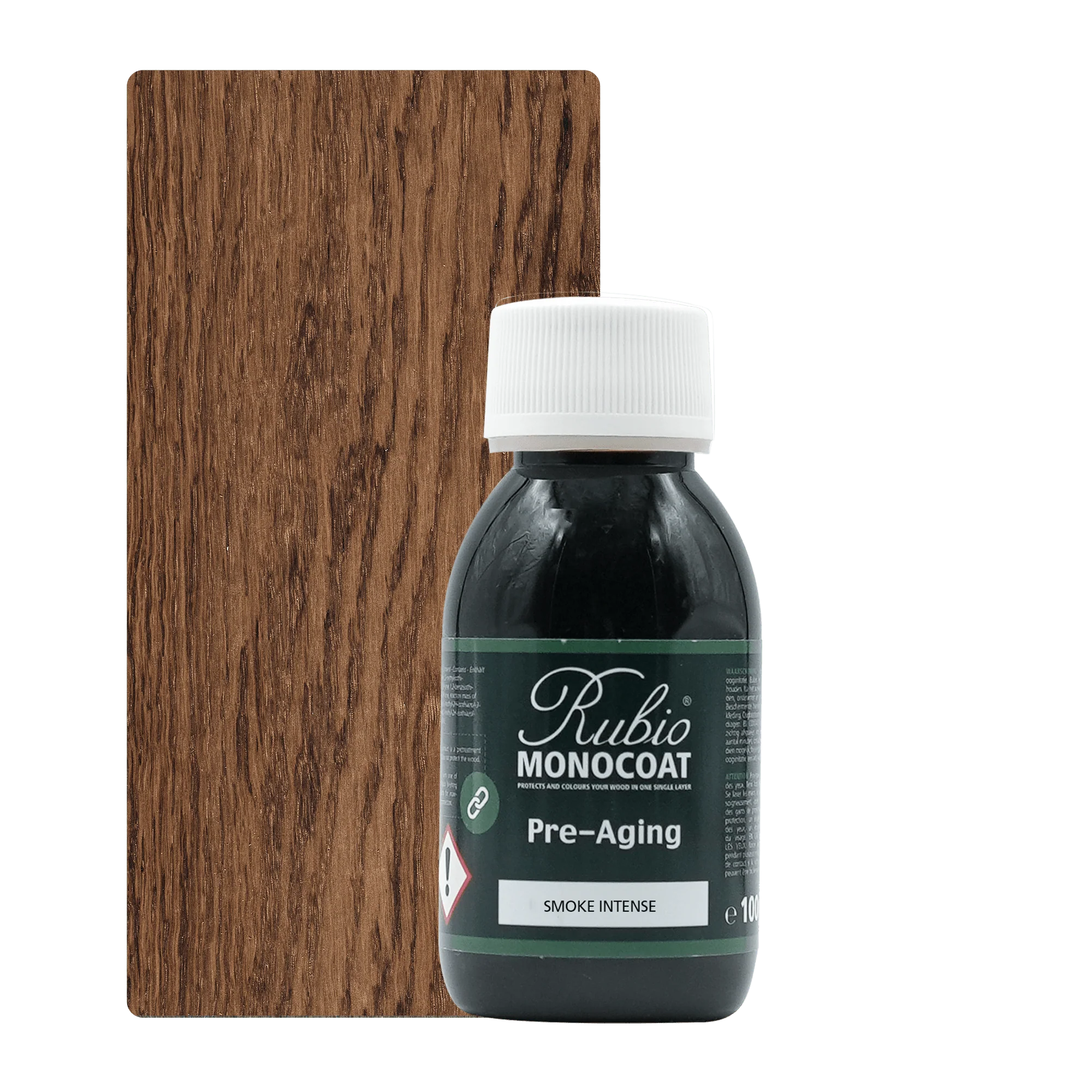 Sort flaske med hvid hætte og etikette, Rubio Monocoat Pre-Aging Fumed Intense træolie foran træprøve.