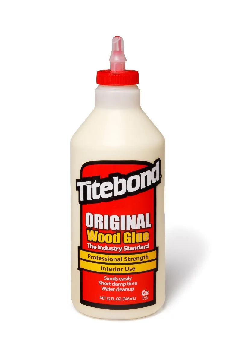 Flaske med Titebond Original trælim, hvid plast med rød skruehætte og tekstetiket.